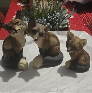 Vintage Made In Japan Set of Three Fox Figurines 6x 3.5"